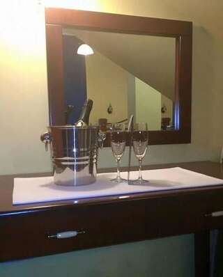 Отель Hotel Laguna Подгорица Бюджетный двухместный номер с 1 кроватью-16